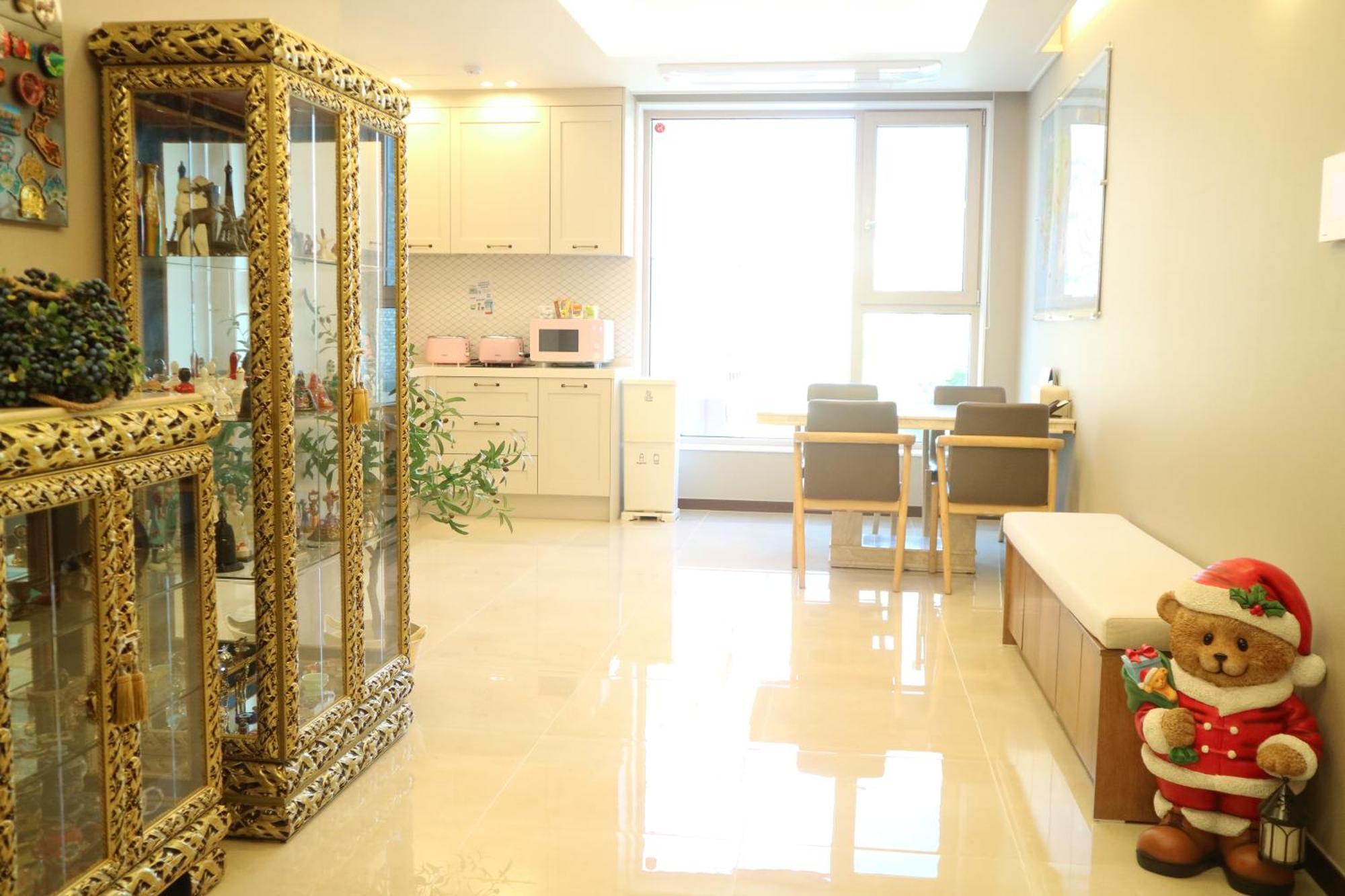 Incheon Airport Guest House King Εξωτερικό φωτογραφία